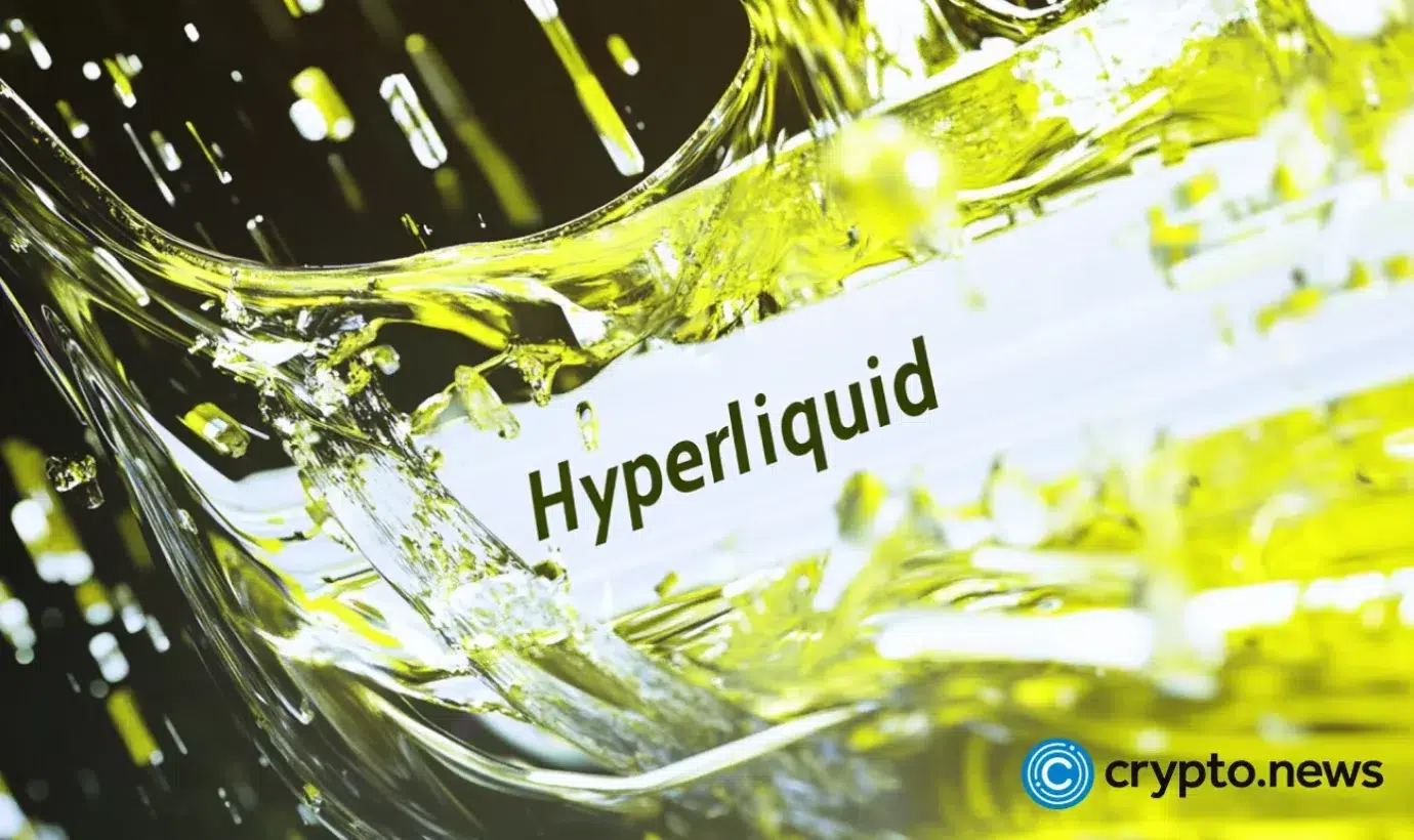 Hyperliquid price risks 70% crash as multiple bearish patterns emerge.